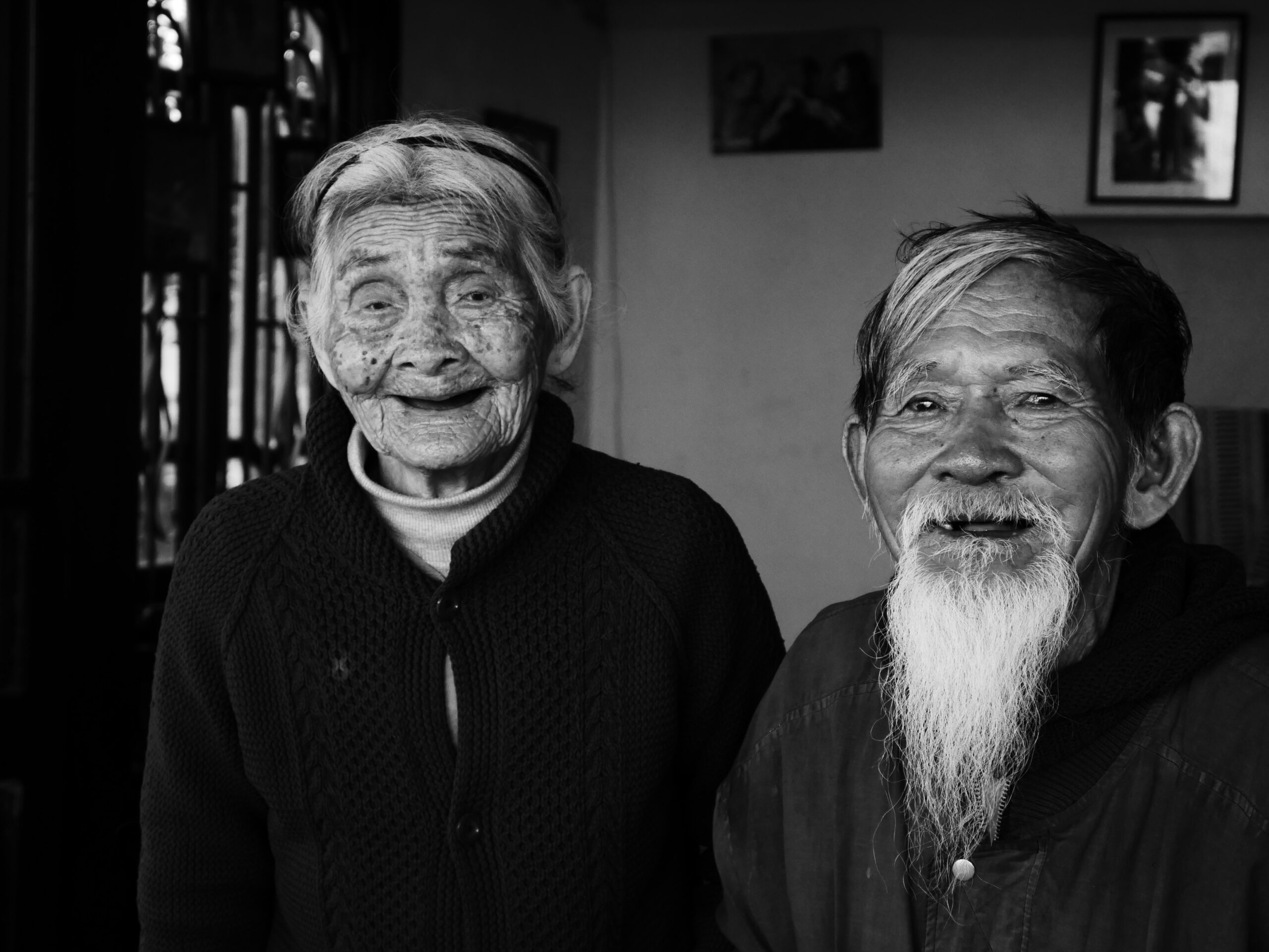 coupleelderly1 elderly couple smiling
